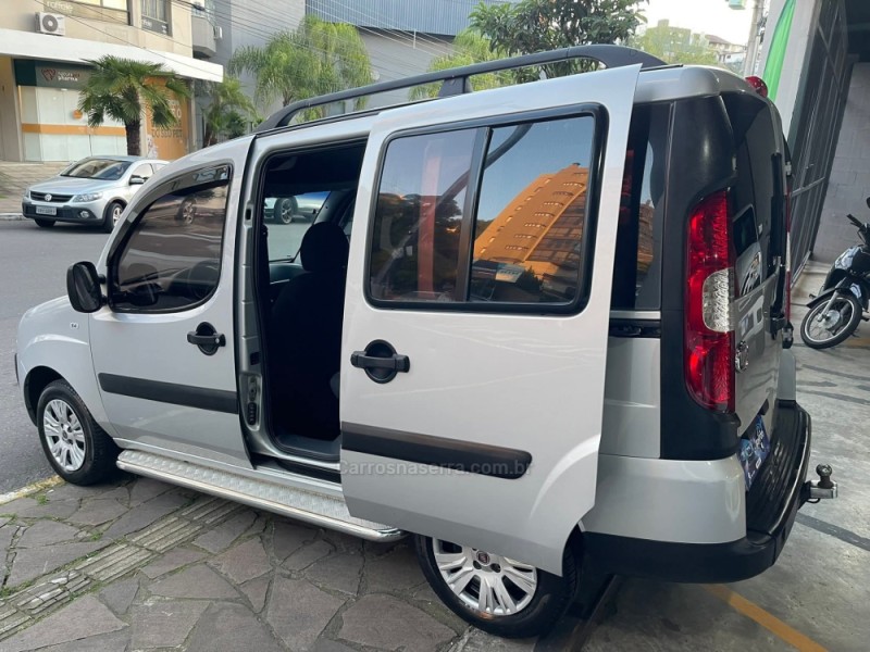 DOBLÓ 1.4 MPI ATTRACTIVE 8V FLEX 4P MANUAL - 2012 - BENTO GONçALVES