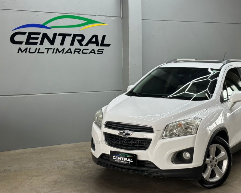 TRACKER 1.8 MPFI LTZ 4X2 16V FLEX 4P AUTOMÁTICO - 2015 - VACARIA