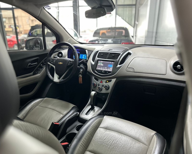 TRACKER 1.8 MPFI LTZ 4X2 16V FLEX 4P AUTOMÁTICO - 2015 - VACARIA