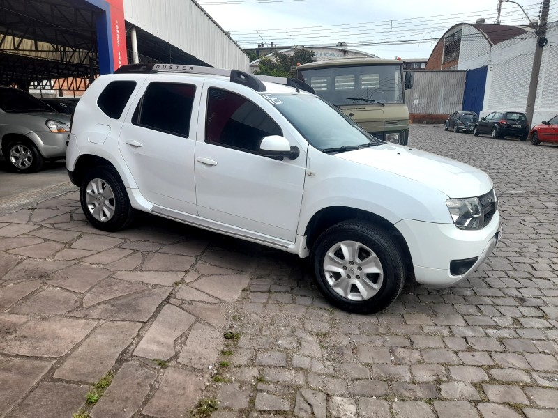 DUSTER 1.6 DYNAMIQUE 4X2 16V FLEX 4P MANUAL - 2016 - CAXIAS DO SUL