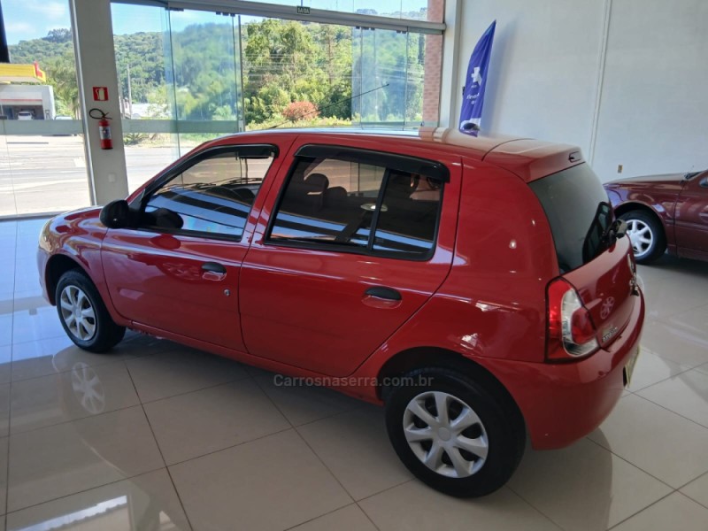CLIO 1.0 EXPRESSION 16V HI-FLEX 4P MANUAL - 2015 - NOVA PETRóPOLIS