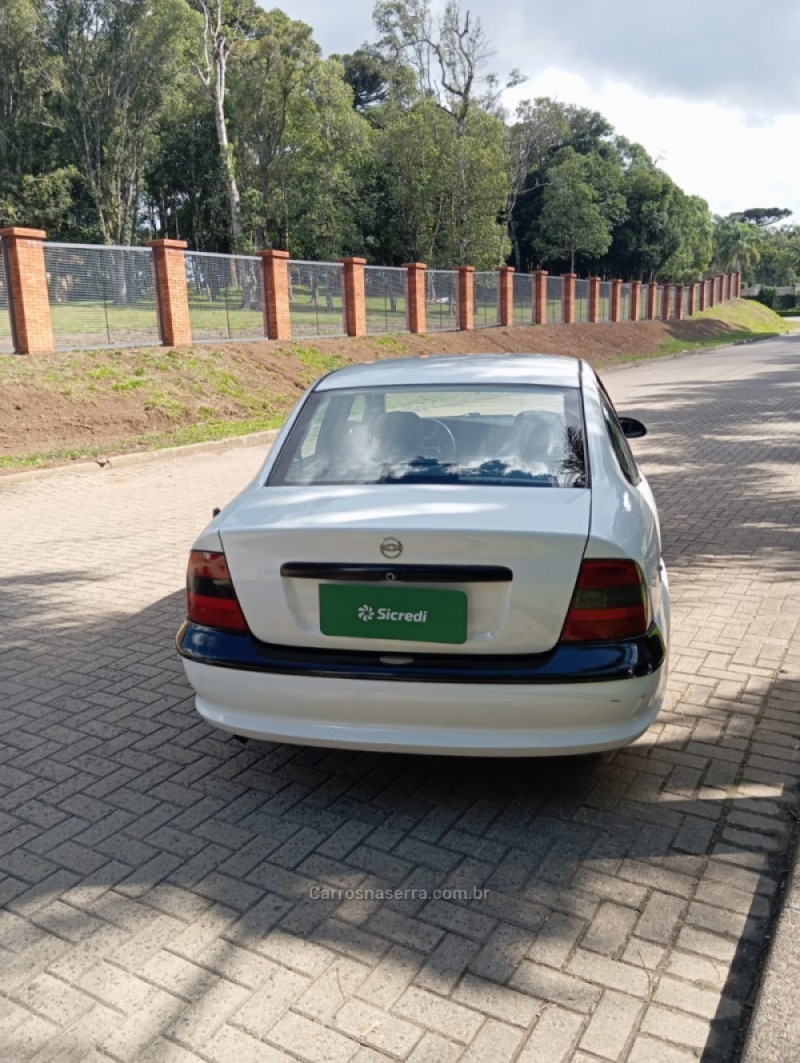 VECTRA 2.0 MPFI GLS 8V GASOLINA 4P MANUAL - 1998 - CAXIAS DO SUL