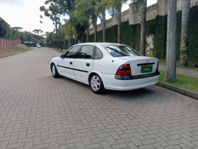 VECTRA 2.0 MPFI GLS 8V GASOLINA 4P MANUAL - 1998 - CAXIAS DO SUL