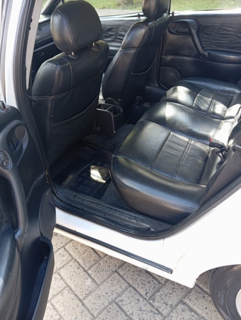 VECTRA 2.0 MPFI GLS 8V GASOLINA 4P MANUAL - 1998 - CAXIAS DO SUL