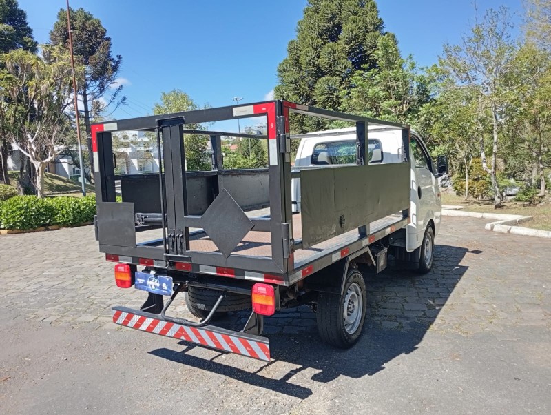 HR 2.5 LONGO COM CAÇAMBA 4X2 16V 130CV TURBO INTERCOOLER DIESEL 2P MANUAL - 2010 - FARROUPILHA