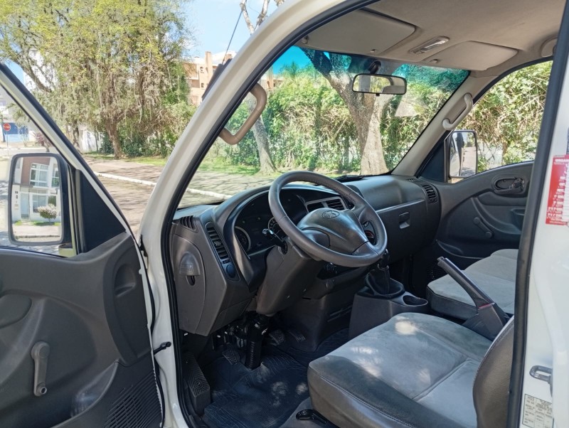 HR 2.5 LONGO COM CAÇAMBA 4X2 16V 130CV TURBO INTERCOOLER DIESEL 2P MANUAL - 2010 - FARROUPILHA