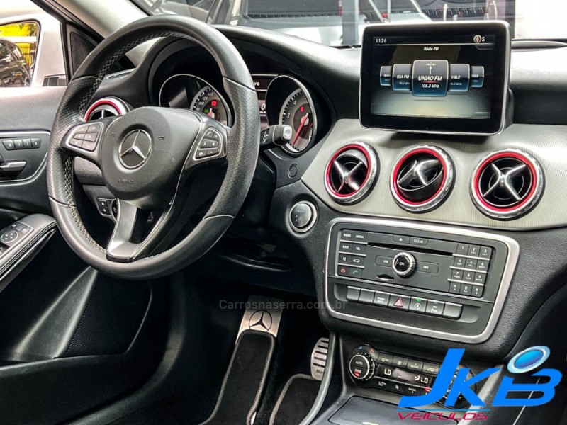 GLA 200 1.6 CGI ENDURO 16V TURBO FLEX 4P AUTOMÁTICO - 2016 - NOVO HAMBURGO