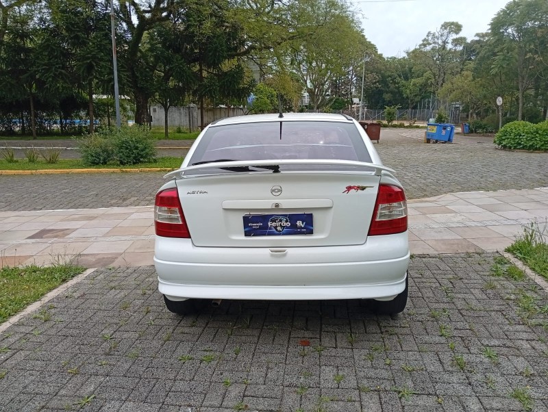 ASTRA 2.0 MPFI SPORT 8V GASOLINA 2P MANUAL - 2001 - FARROUPILHA