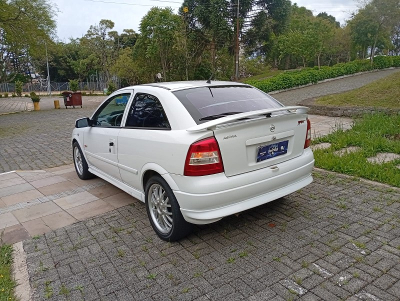 ASTRA 2.0 MPFI SPORT 8V GASOLINA 2P MANUAL - 2001 - FARROUPILHA