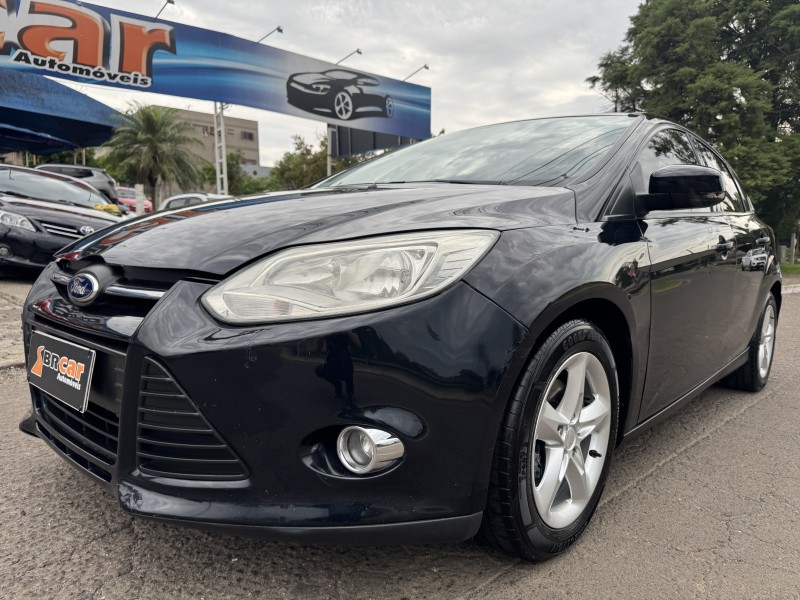 focus 1.6 s hatch 16v flex 4p automatico 2014 dois irmaos