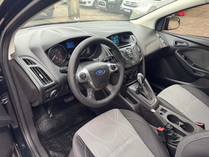 FOCUS 1.6 S HATCH 16V FLEX 4P AUTOMÁTICO - 2014 - DOIS IRMãOS