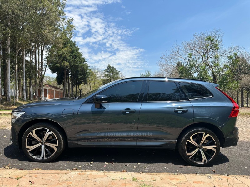 XC60 2.0 T8 R DESIGN HYBRID GASOLINA 4P AUTOMÁTICO - 2022 - LAGOA VERMELHA