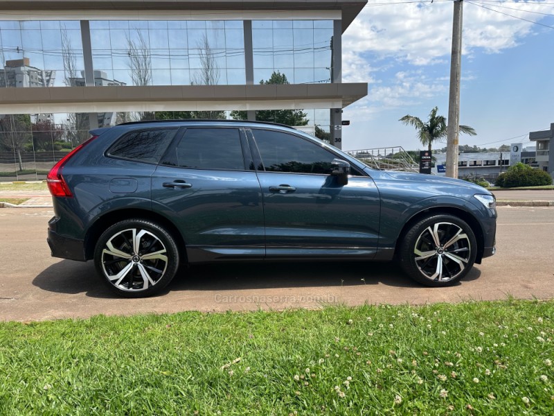 XC60 2.0 T8 R DESIGN HYBRID GASOLINA 4P AUTOMÁTICO - 2022 - LAGOA VERMELHA