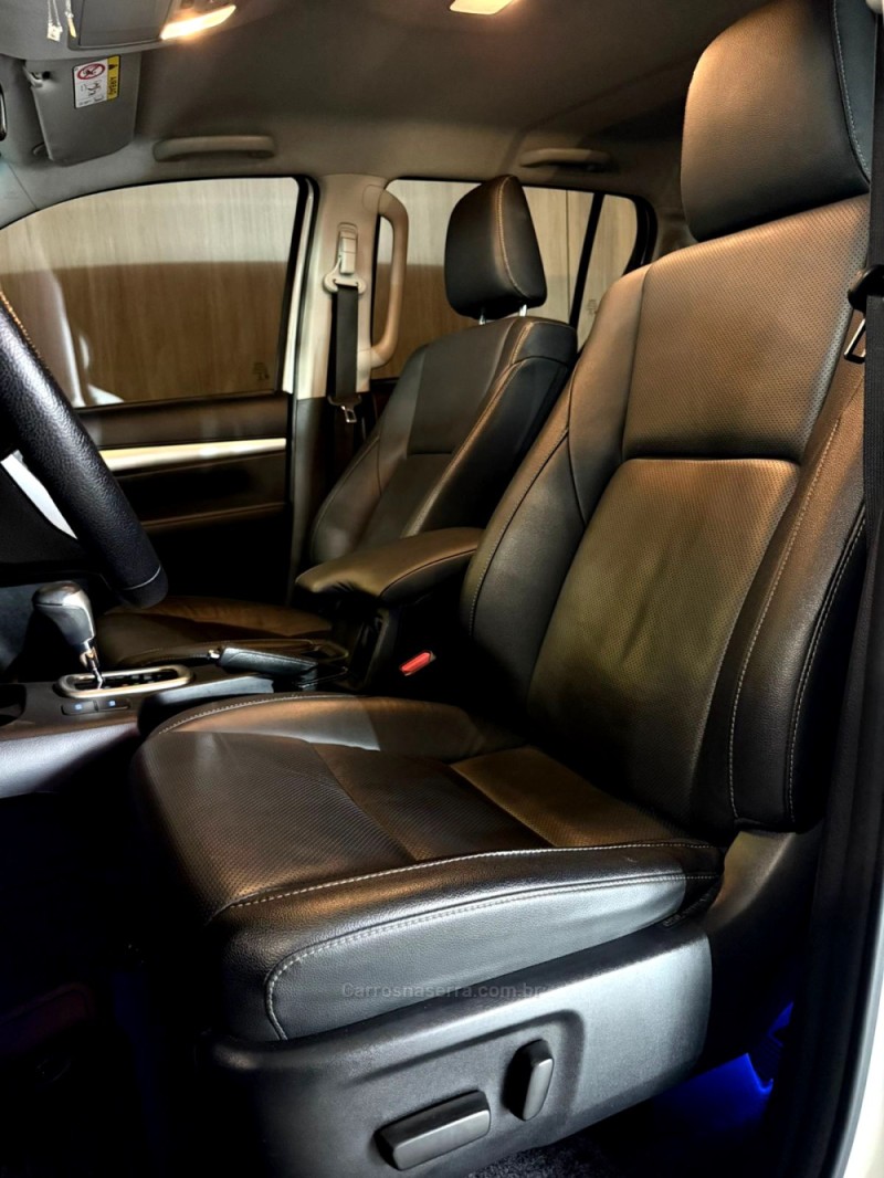 HILUX 2.8 SRX 4X4 CD 16V DIESEL 4P AUTOMÁTICO - 2022 - LAJEADO