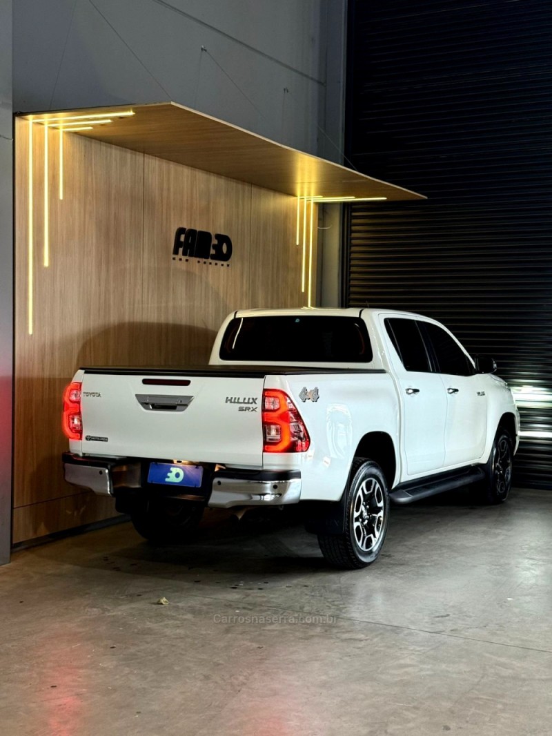 HILUX 2.8 SRX 4X4 CD 16V DIESEL 4P AUTOMÁTICO - 2022 - LAJEADO