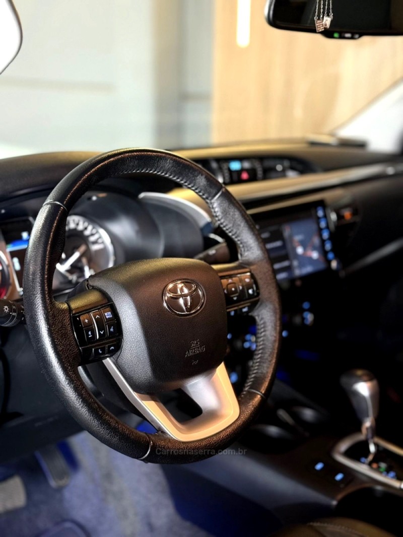HILUX 2.8 SRX 4X4 CD 16V DIESEL 4P AUTOMÁTICO - 2022 - LAJEADO
