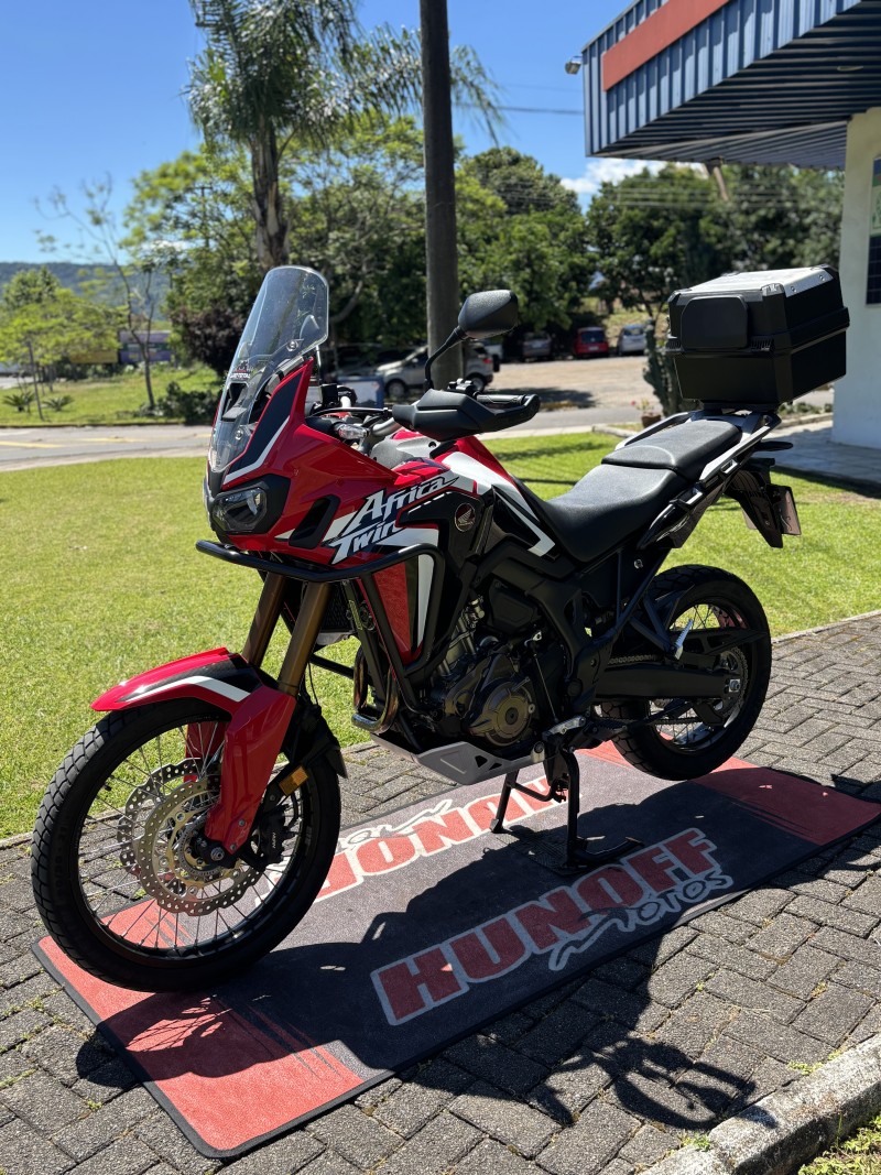 CRF 1000L AFRICA TWIN  - 2020 - FELIZ