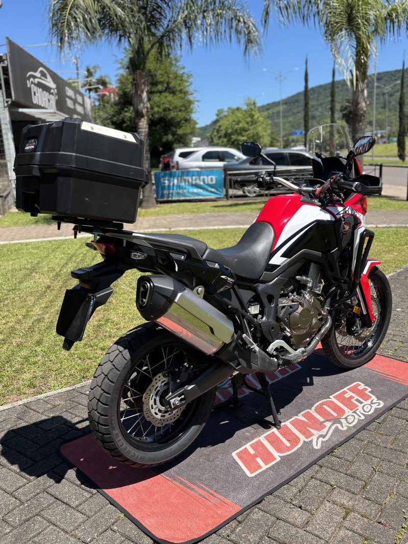 CRF 1000L AFRICA TWIN  - 2020 - FELIZ