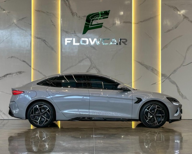 SEAL AWD ELÉTRICO 4P AUTOMÁTICO - 2025 - GARIBALDI