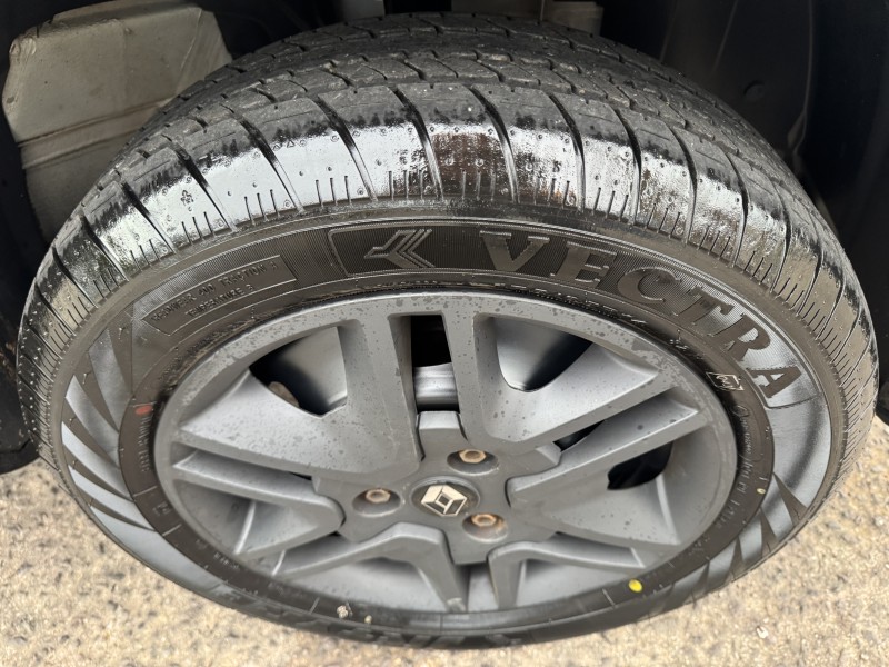 KWID 1.0 12V SCE FLEX ZEN MANUAL - 2019 - DOIS IRMãOS
