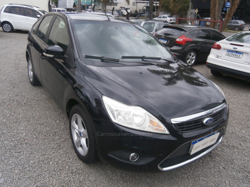 FOCUS 1.6 GLX 16V FLEX 4P MANUAL - 2011 - FARROUPILHA