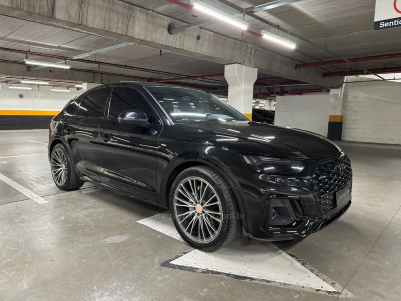 Q5 2.0 SPORTBACK S-LINE BLACK QUATTRO GASOLINA 4P AUTOMÁTICA - 2022 - CAXIAS DO SUL
