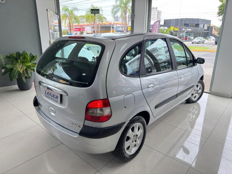 SCÉNIC 1.6 PRIVILEGÈ 16V FLEX 4P MANUAL - 2010 - SãO LEOPOLDO