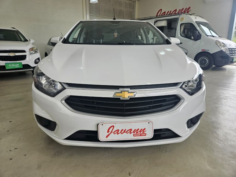 ONIX 1.0 LT PLUS 8V FLEX 4P MANUAL - 2017 - BOM PRINCíPIO