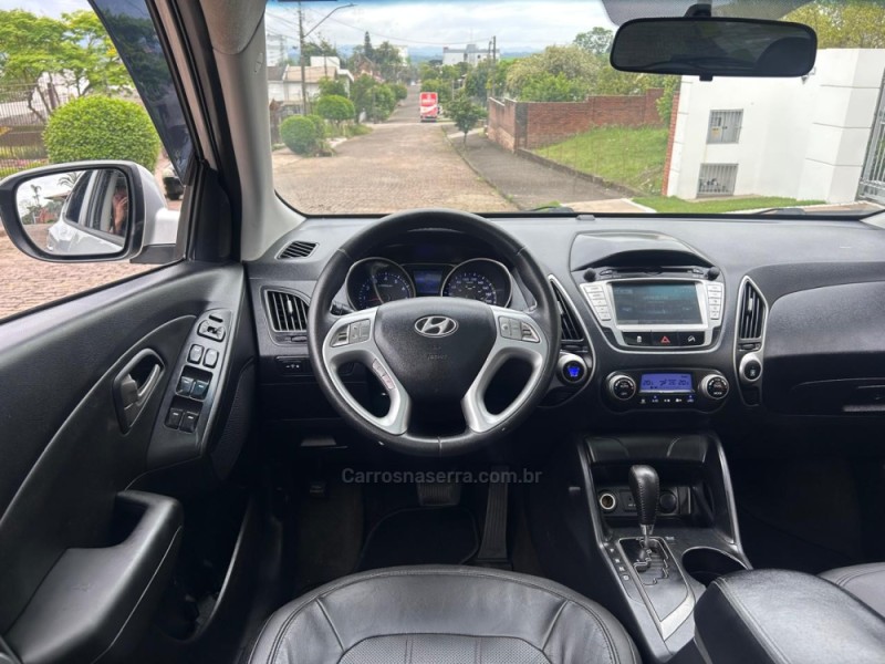 IX35 2.0 MPFI GLS 4X2 16V GASOLINA 4P AUTOMÁTICO - 2012 - VENâNCIO AIRES