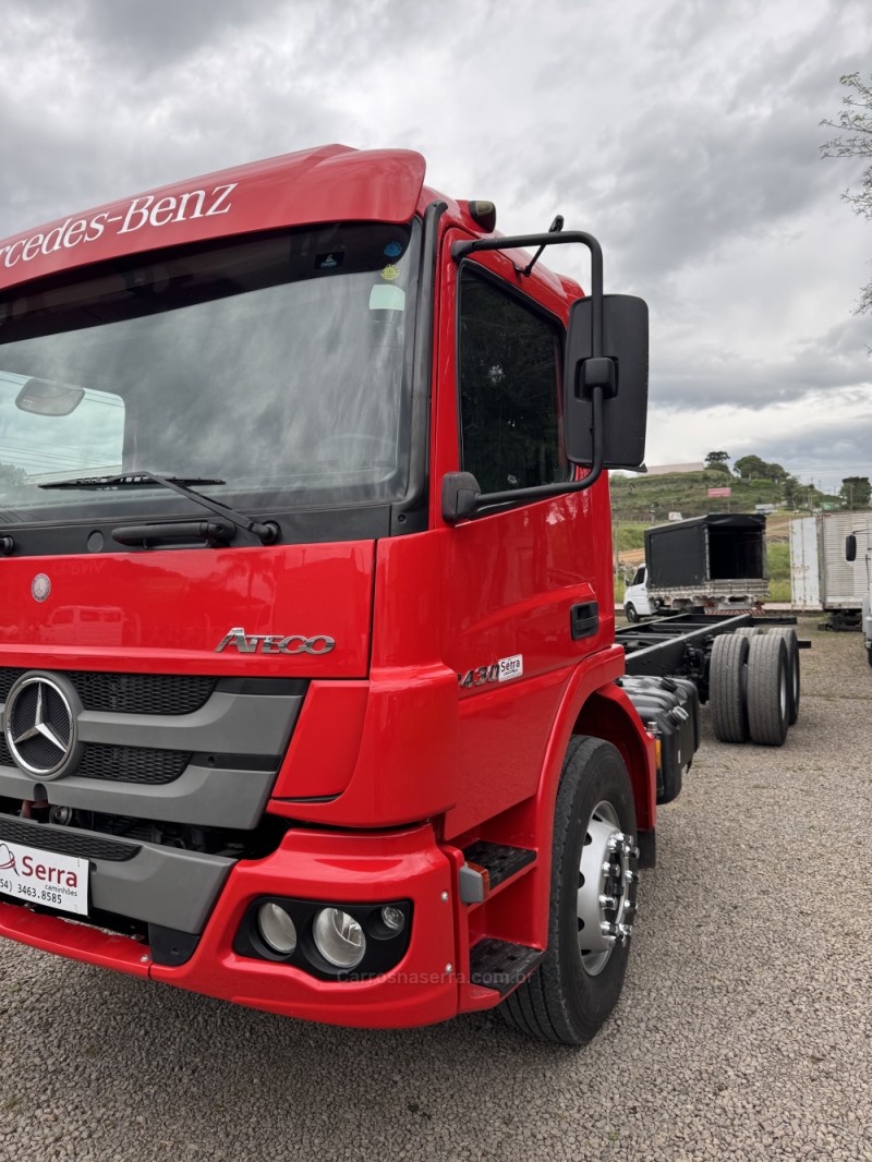 ATEGO 2430 6X2 - 2019 - GARIBALDI