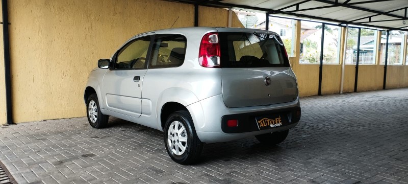 UNO 1.0 VIVACE 8V FLEX 2P MANUAL - 2013 - CANELA