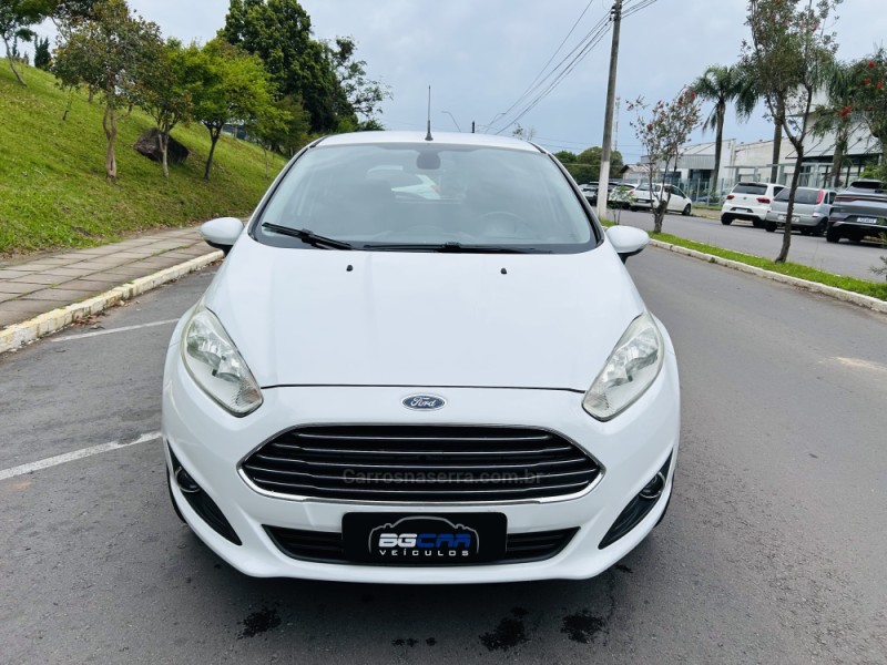 FIESTA 1.6 TITANIUM PLUS HATCH 16V FLEX 4P AUTOMÁTICO - 2014 - BENTO GONçALVES