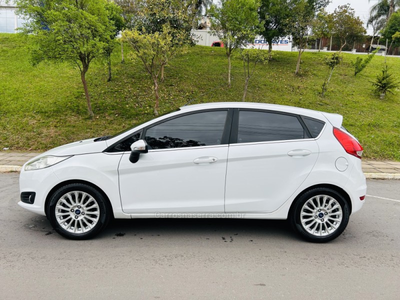 FIESTA 1.6 TITANIUM PLUS HATCH 16V FLEX 4P AUTOMÁTICO - 2014 - BENTO GONçALVES