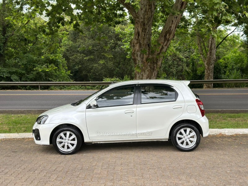 ETIOS 1.5 X PLUS 16V FLEX 4P AUTOMÁTICO - 2020 - DOIS IRMãOS