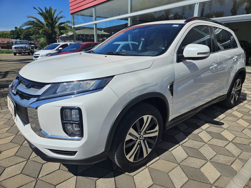 OUTLANDER 2.0 HPE 4X4 MIVEC SPORT FLEX 4P AUTOMÁTICO - 2021 - BOM PRINCíPIO