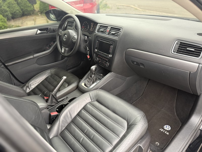 JETTA 2.0 TSI HIGHLINE 200CV GASOLINA 4P TIPTRONIC - 2011 - NOVA PETRóPOLIS