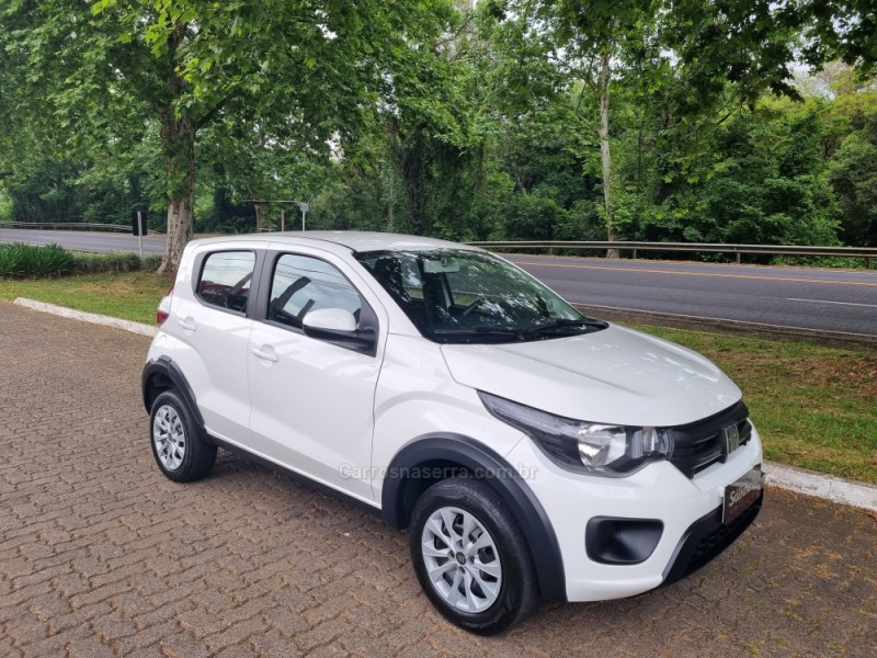 MOBI 1.0 8V EVO FLEX LIKE. MANUAL - 2023 - DOIS IRMãOS