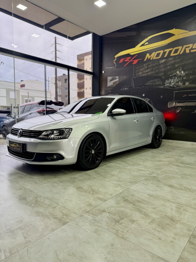 jetta 2.5 i 20v 150cv gasolina 4p tiptronic 2014 caxias do sul