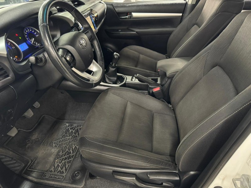 HILUX 2.7 SR 4X2 CD 16V GASOLINA 4P MANUAL - 2018 - CAXIAS DO SUL