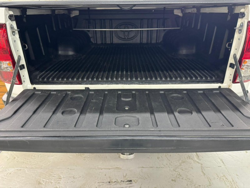HILUX 2.7 SR 4X2 CD 16V GASOLINA 4P MANUAL - 2018 - CAXIAS DO SUL