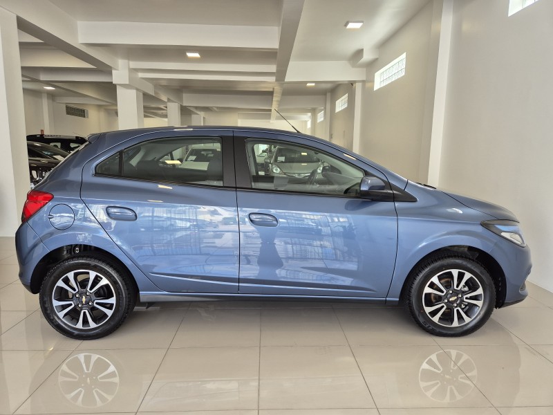 ONIX 1.4 MPFI LTZ 8V FLEX 4P MANUAL - 2015 - BENTO GONçALVES
