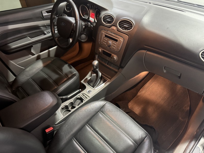 FOCUS 2.0 TITANIUM 16V FLEX 4P AUTOMÁTICO - 2013 - GARIBALDI