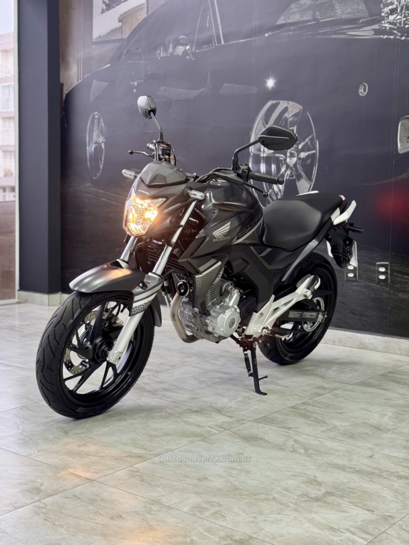 cb 250f twister abs 2022 caxias do sul