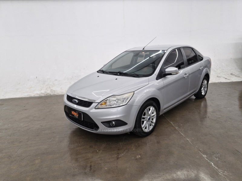 FOCUS 2.0 S SEDAN 16V FLEX 4P AUTOMÁTICO - 2013 - CAXIAS DO SUL