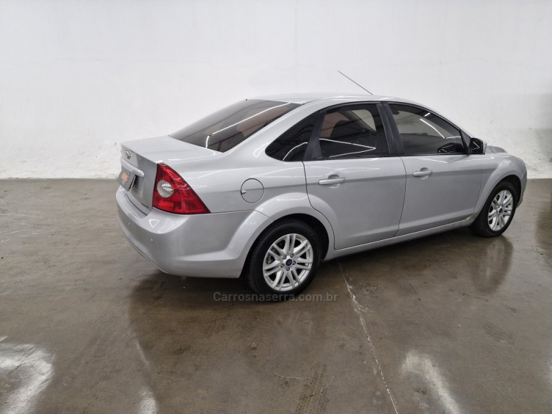 FOCUS 2.0 S SEDAN 16V FLEX 4P AUTOMÁTICO - 2013 - CAXIAS DO SUL