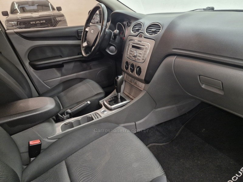FOCUS 2.0 S SEDAN 16V FLEX 4P AUTOMÁTICO - 2013 - CAXIAS DO SUL