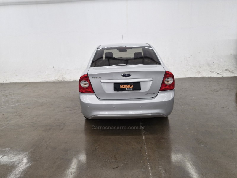 FOCUS 2.0 S SEDAN 16V FLEX 4P AUTOMÁTICO - 2013 - CAXIAS DO SUL