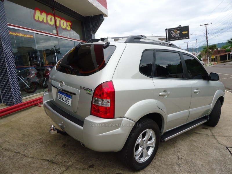 TUCSON 2.0 MPFI GLS 16V 143CV 2WD GASOLINA 4P AUTOMÁTICO - 2013 - SANTA CLARA DO SUL