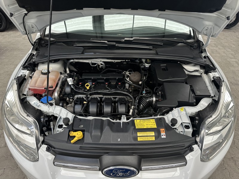 FOCUS 2.0 SE HATCH 16V FLEX 4P AUTO - 2015 - CAXIAS DO SUL