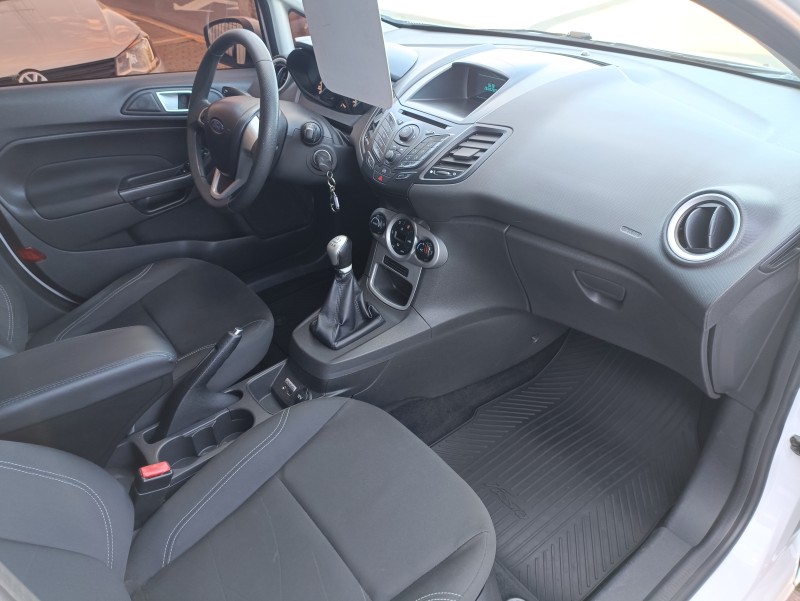 FIESTA 1.6 SEL STYLE HATCH 16V FLEX 4P MANUAL - 2017 - BOM PRINCíPIO